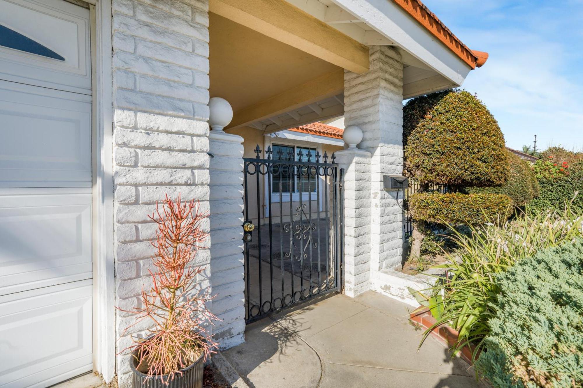 Spacious House, Central, Amenities Los Angeles